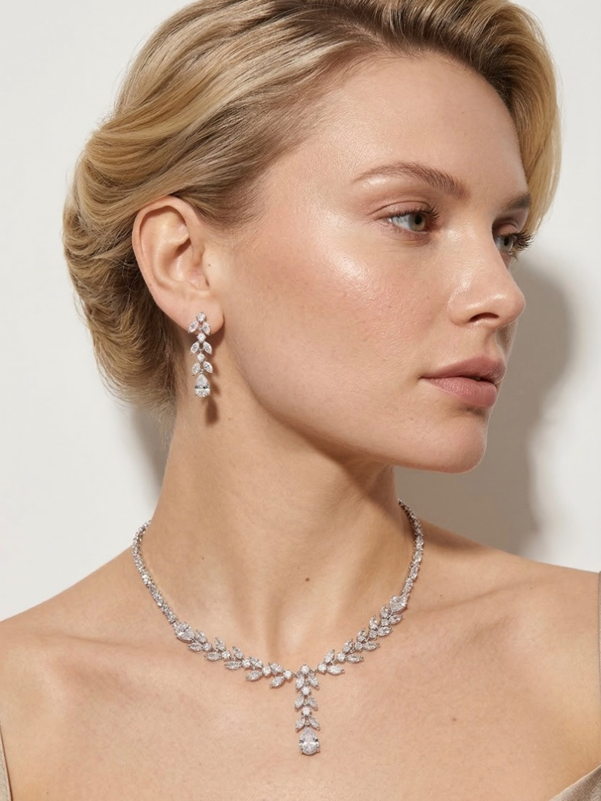 Ava Kolye - Küpe Set