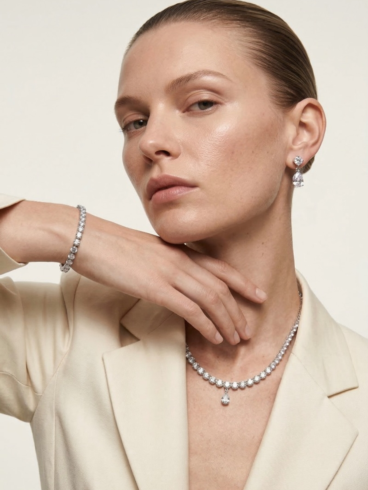 Mia Kolye - Küpe Set