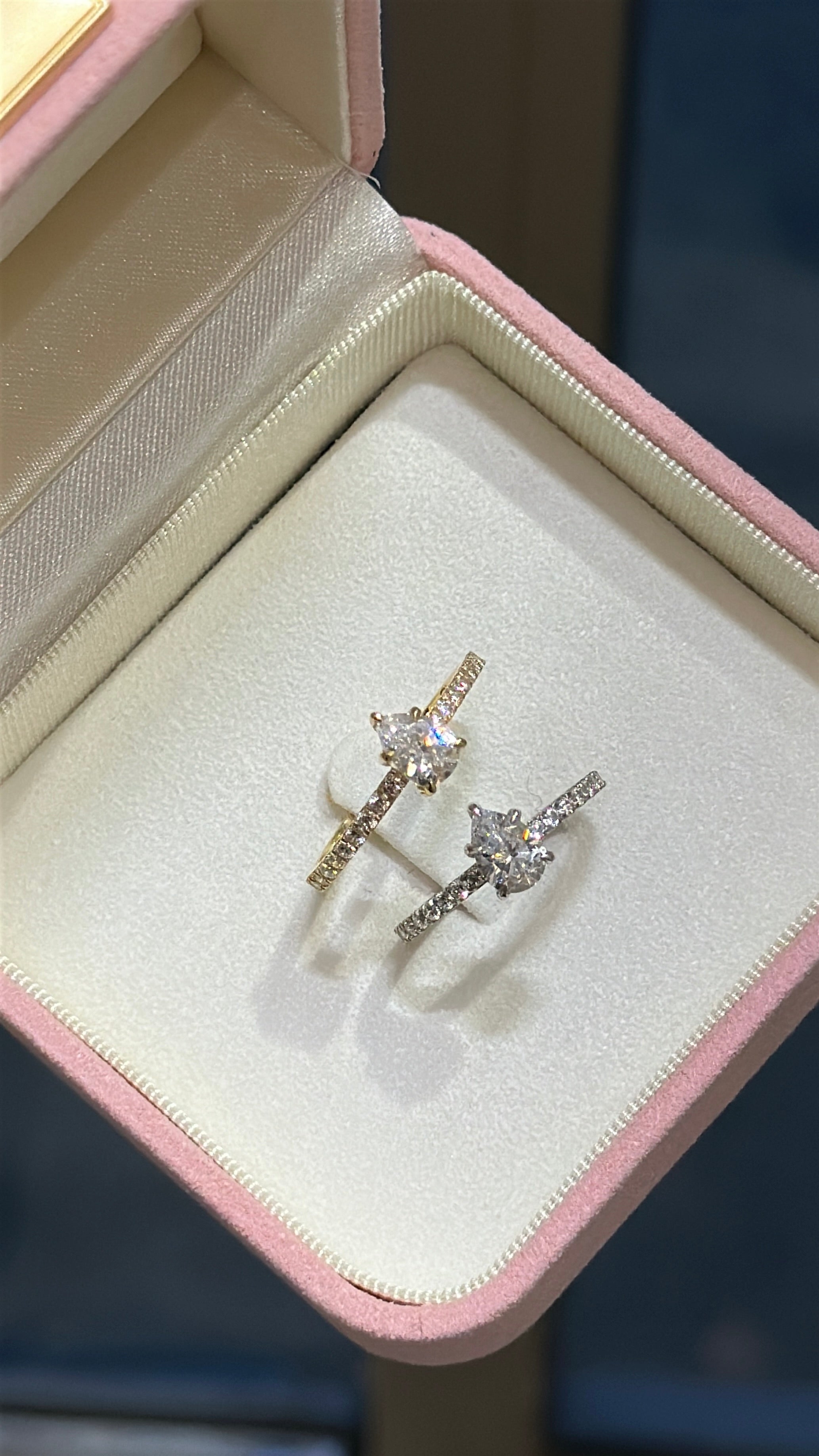 1.0CT | Pear Cut Eternity Yüzük