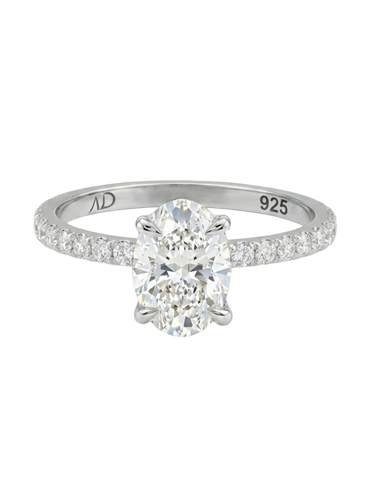 Zarif 1.2CT Oval Cut Eternity Yüzük, 925 Ayar Gümüş, minimal tasarımıyla dikkat çekiyor.