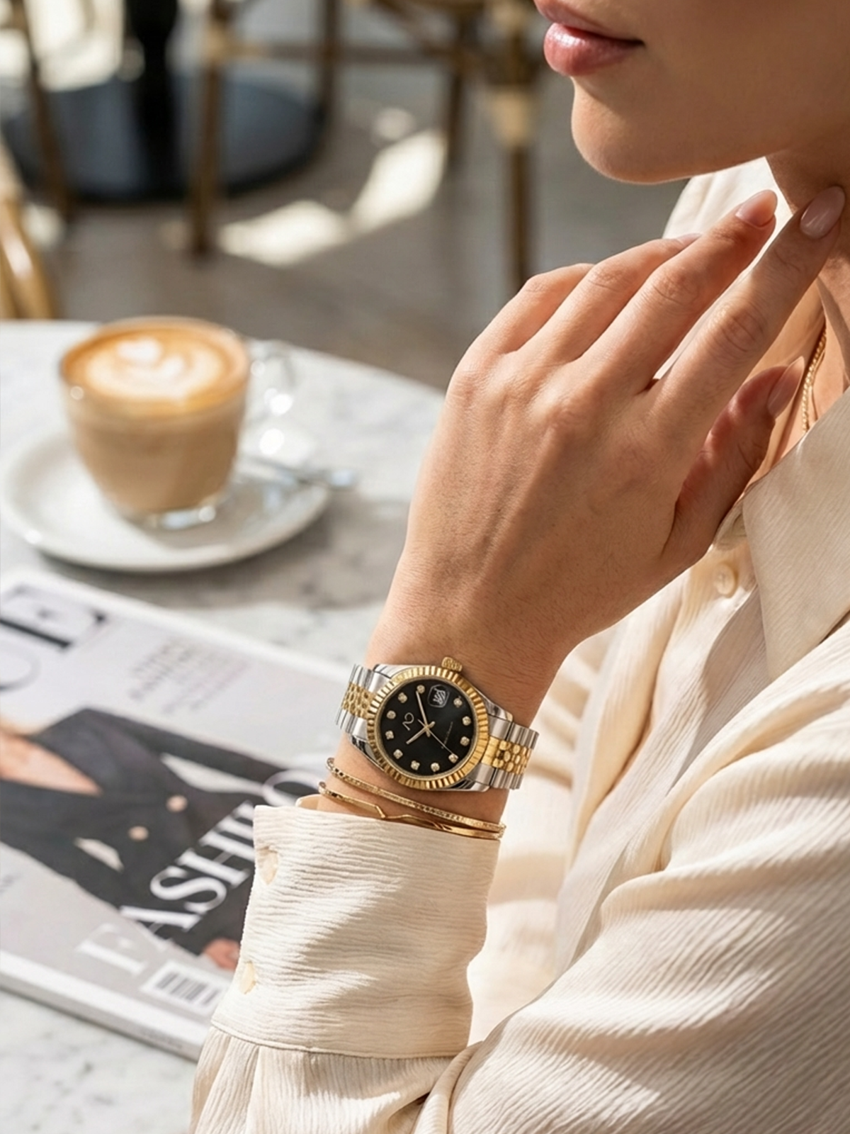 Black Stones Saat - Siyah kadranı ile şıklığı ve zarafeti yansıtan lüks saat.